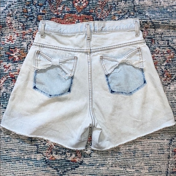 Vintage hand painted bow shorts - Picture 5 of 8
